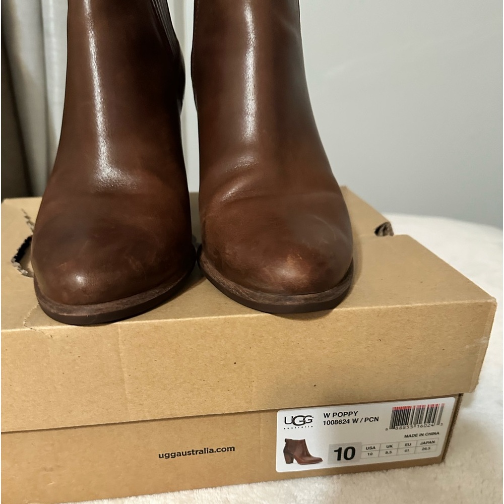 🌺CLOSET BLOWOUT 🌺 UGG BOOTIES WOMEN SIZE 10